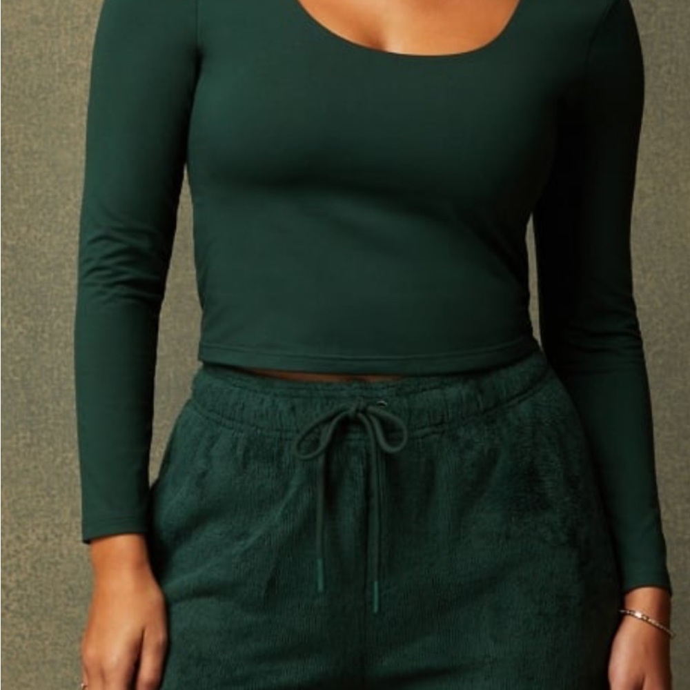 Green Fabletics Long Sleeve Women's Top